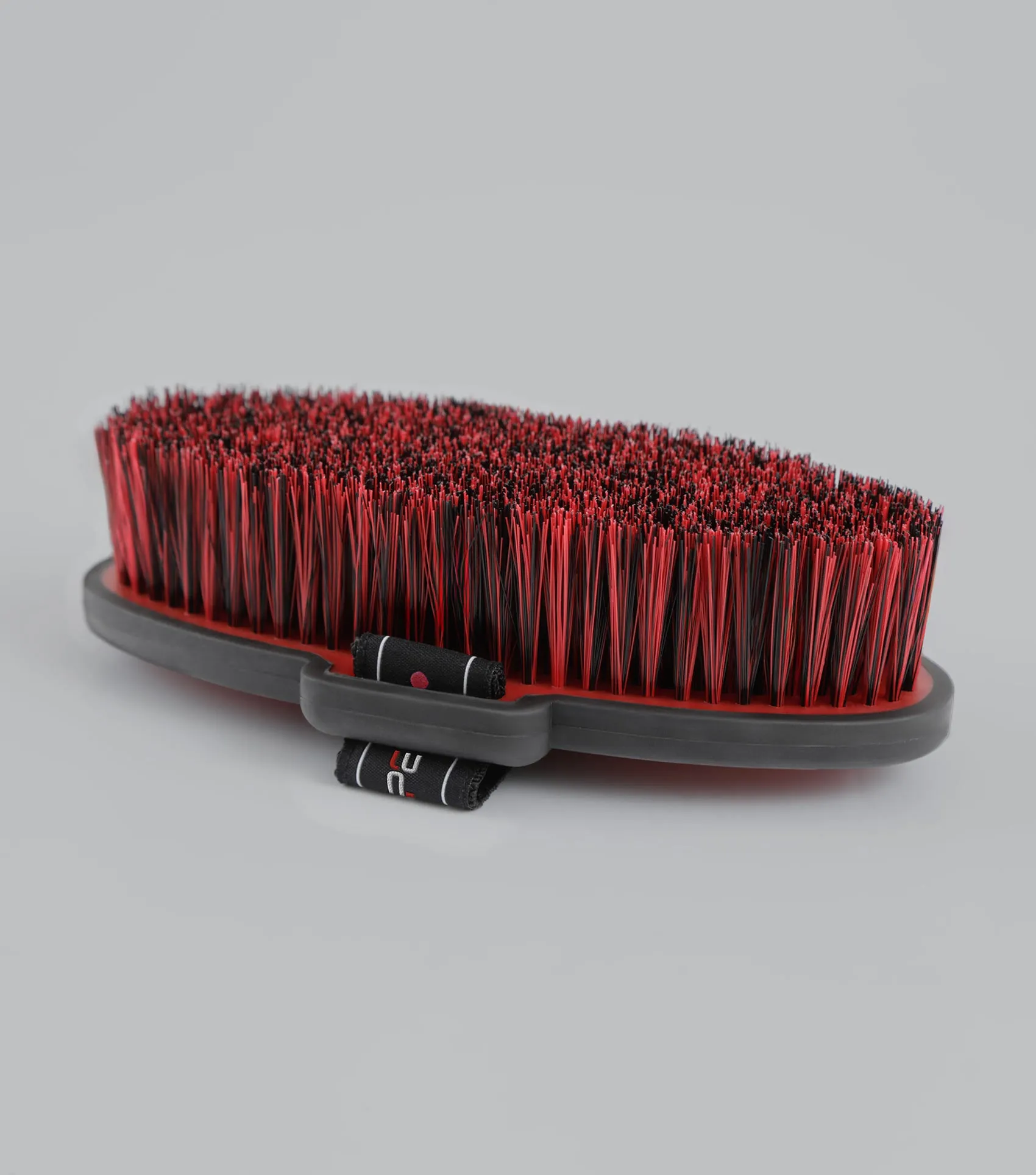 Soft-Touch Body Brush Black & Red