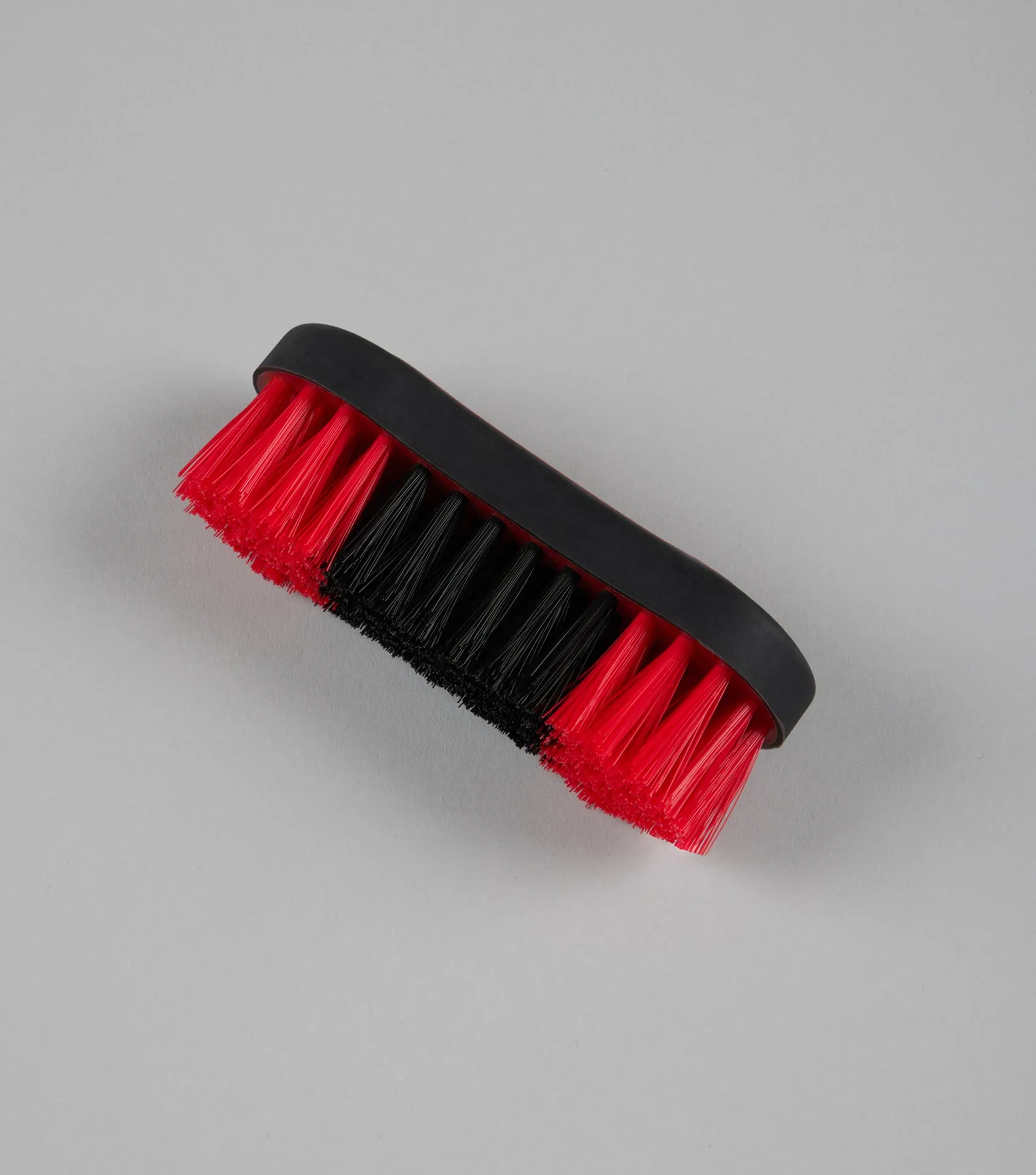 Soft-Touch Face Brush Black & Red